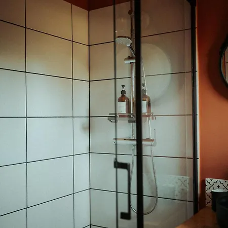 Aux Trois Chenes Spas アパート Mercuès